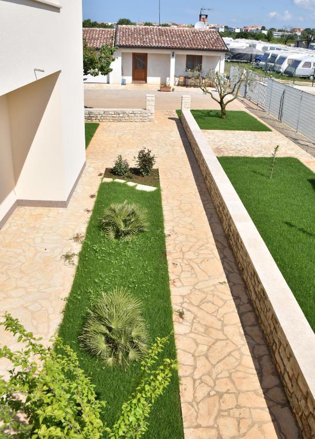Apartmani Diana Novigrad  ภายนอก รูปภาพ