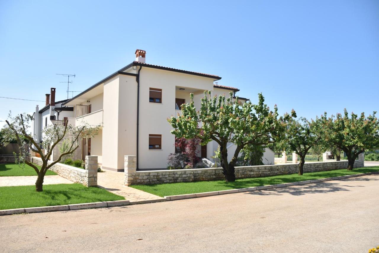 Apartmani Diana Novigrad  ภายนอก รูปภาพ