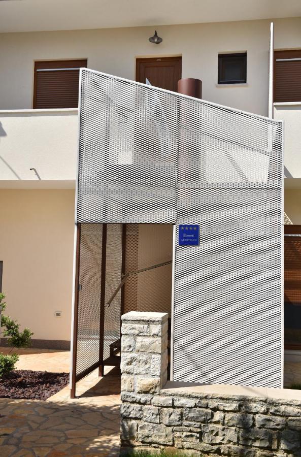 Apartmani Diana Novigrad  ภายนอก รูปภาพ