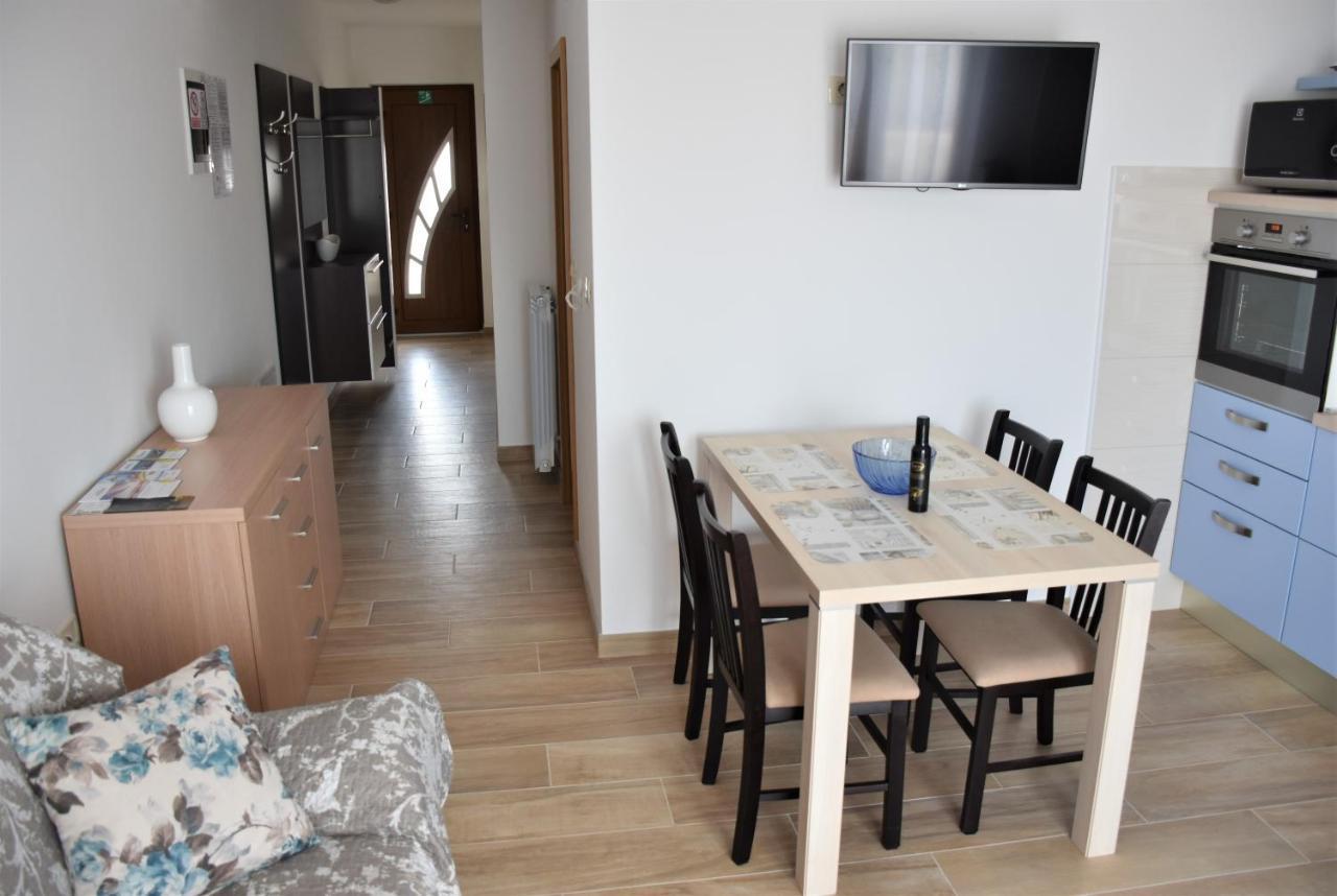 Apartmani Diana Novigrad  ภายนอก รูปภาพ